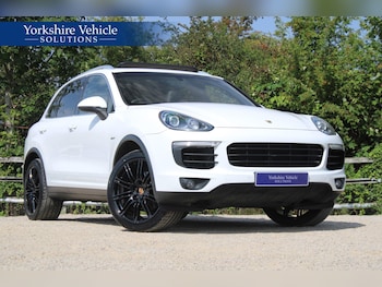 2016 (16) - Diesel 5dr Tiptronic S