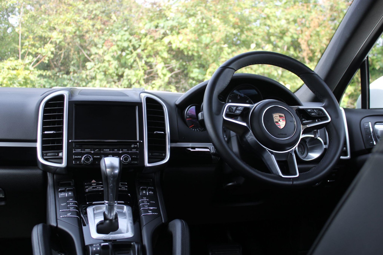 Used Porsche Cayenne 2016 for sale - 76899684: Photo 9