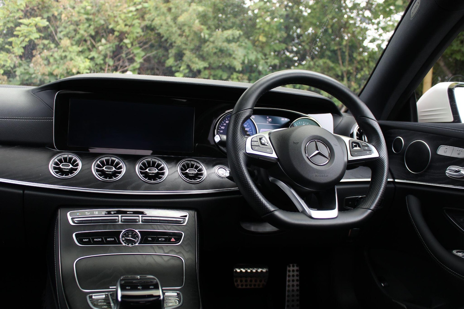 Used Mercedes-Benz E Class 2018 for sale - 76521685: Photo 10