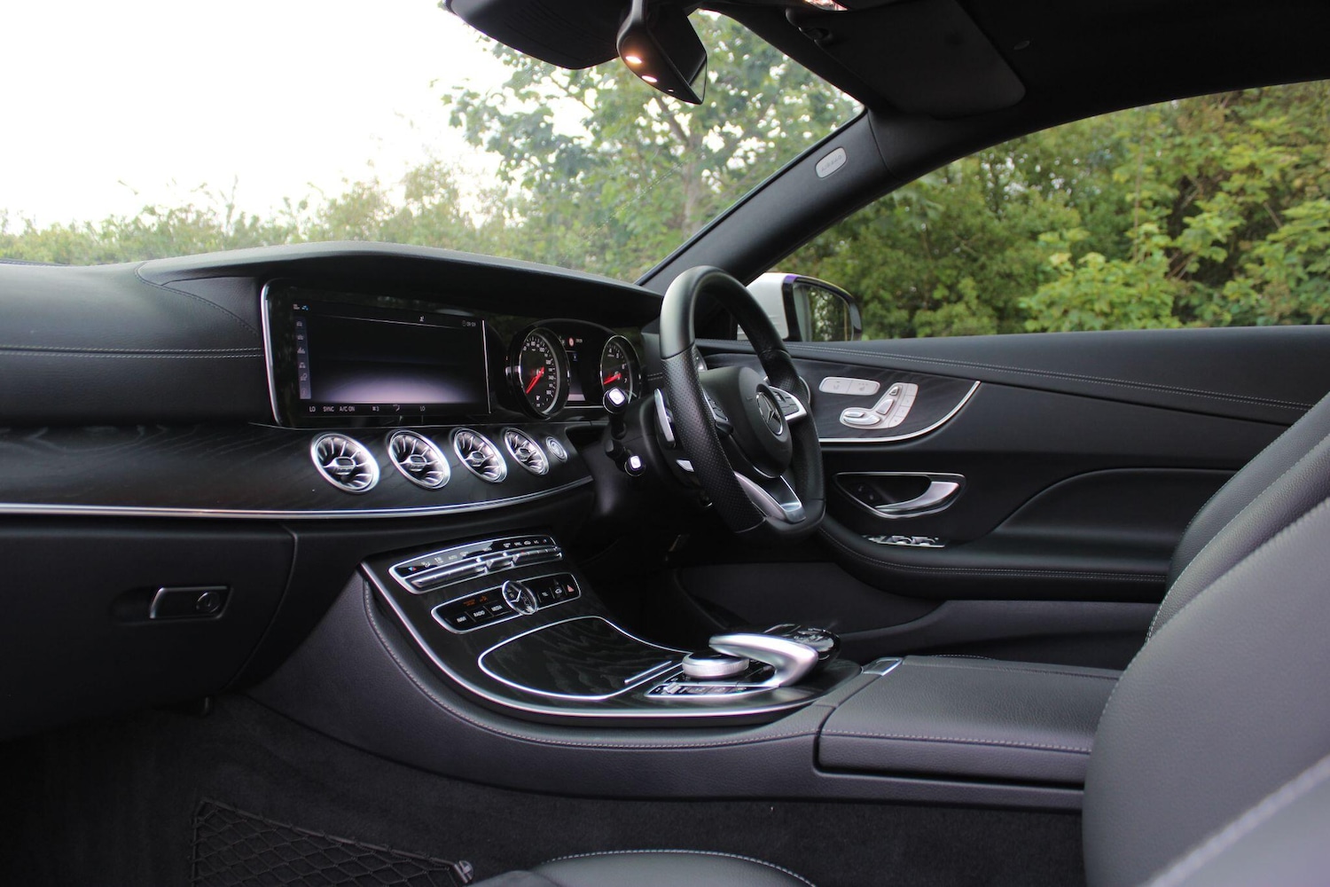 Used Mercedes-Benz E Class 2018 for sale - 76521685: Photo 21