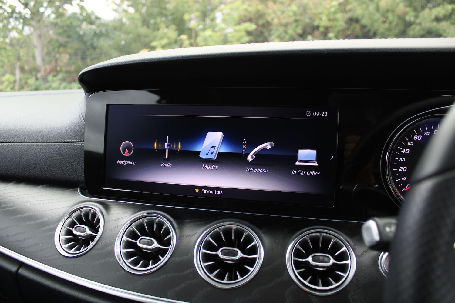 Used Mercedes-Benz E Class 2018 for sale - 76521685: Photo 28