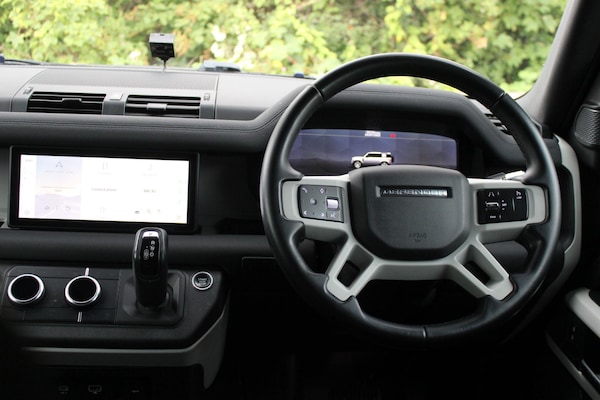 Used Land Rover Defender 110 2021 for sale - 75364197: Photo 10