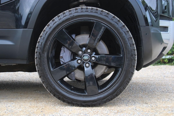Used Land Rover Defender 110 2021 for sale - 75364197: Photo 15
