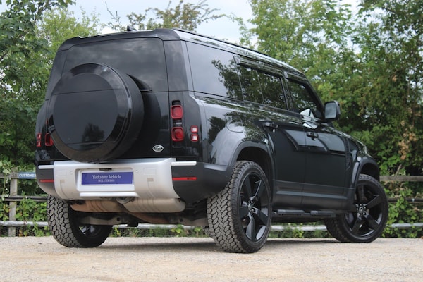 Used Land Rover Defender 110 2021 for sale - 75364197: Photo 18