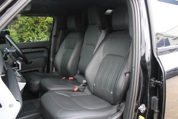 Used Land Rover Defender 110 2021 for sale - 75364197: Photo 19