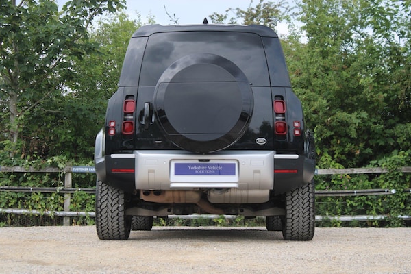 Used Land Rover Defender 110 2021 for sale - 75364197: Photo 40