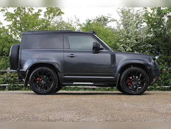 Used Land Rover Defender 90 2021 for sale - 78572928: Photo