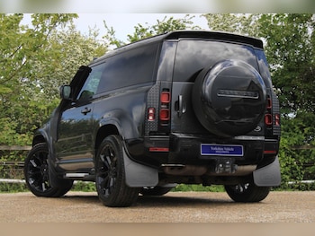 Used Land Rover Defender 90 2021 for sale - 78572928: Photo