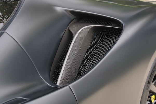 Used Ferrari SF90 Stradale 2021 for sale - 75697240: Photo 14