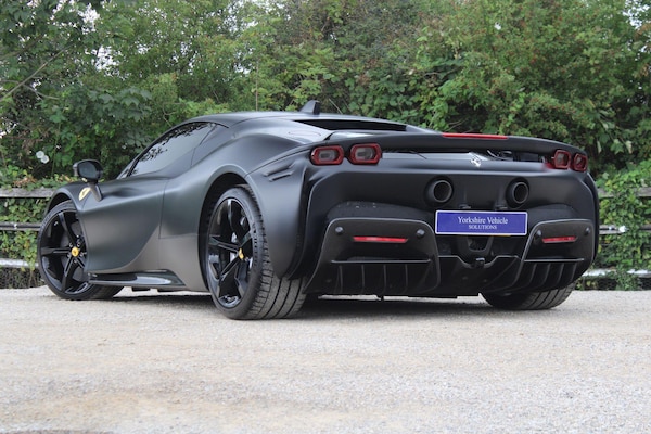 Used Ferrari SF90 Stradale 2021 for sale - 75697240: Photo 3