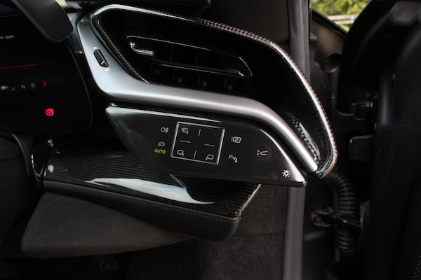 Used Ferrari SF90 Stradale 2021 for sale - 75697240: Photo 9