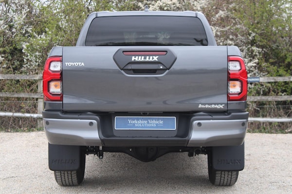 Used Toyota Hilux 2025 for sale - 74336118: Photo 26