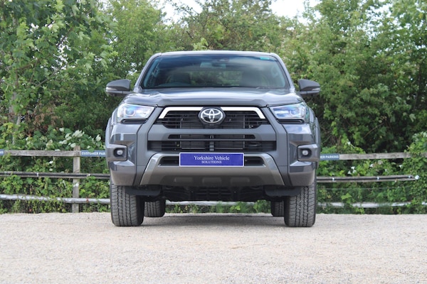 Used Toyota Hilux 2025 for sale - 74336118: Photo 32