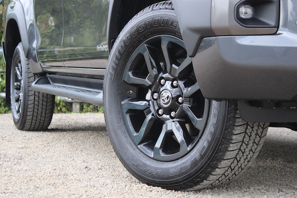 Used Toyota Hilux 2025 for sale - 74336118: Photo 8