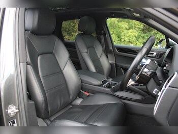 Used Porsche Cayenne 2019 for sale - 75531319: Photo