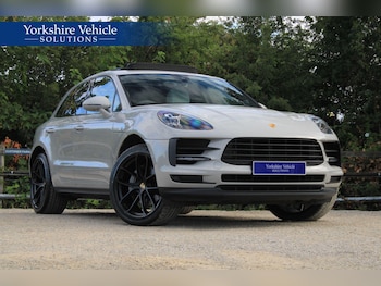 Used Porsche Macan 2021 for sale - 79387475: Photo