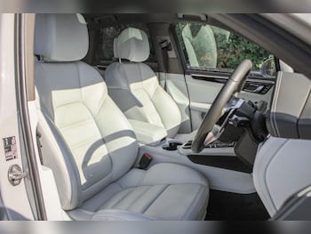 Used Porsche Macan 2021 for sale - 79387475: Photo