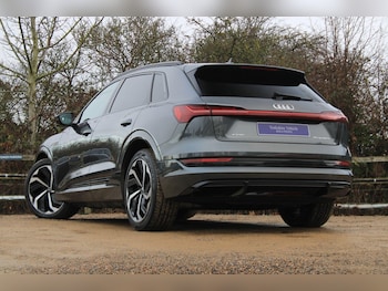 Used Audi e-tron 2022 for sale - 77229242: Photo