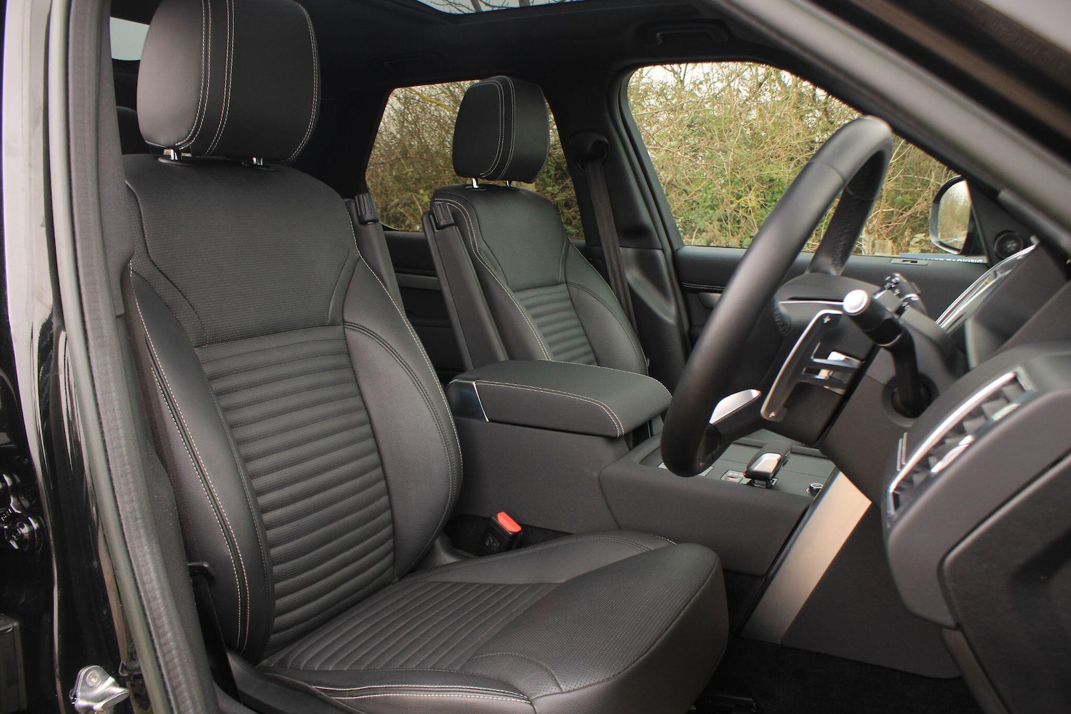 Used Land Rover Discovery 2022 for sale - 77769265: Photo 3