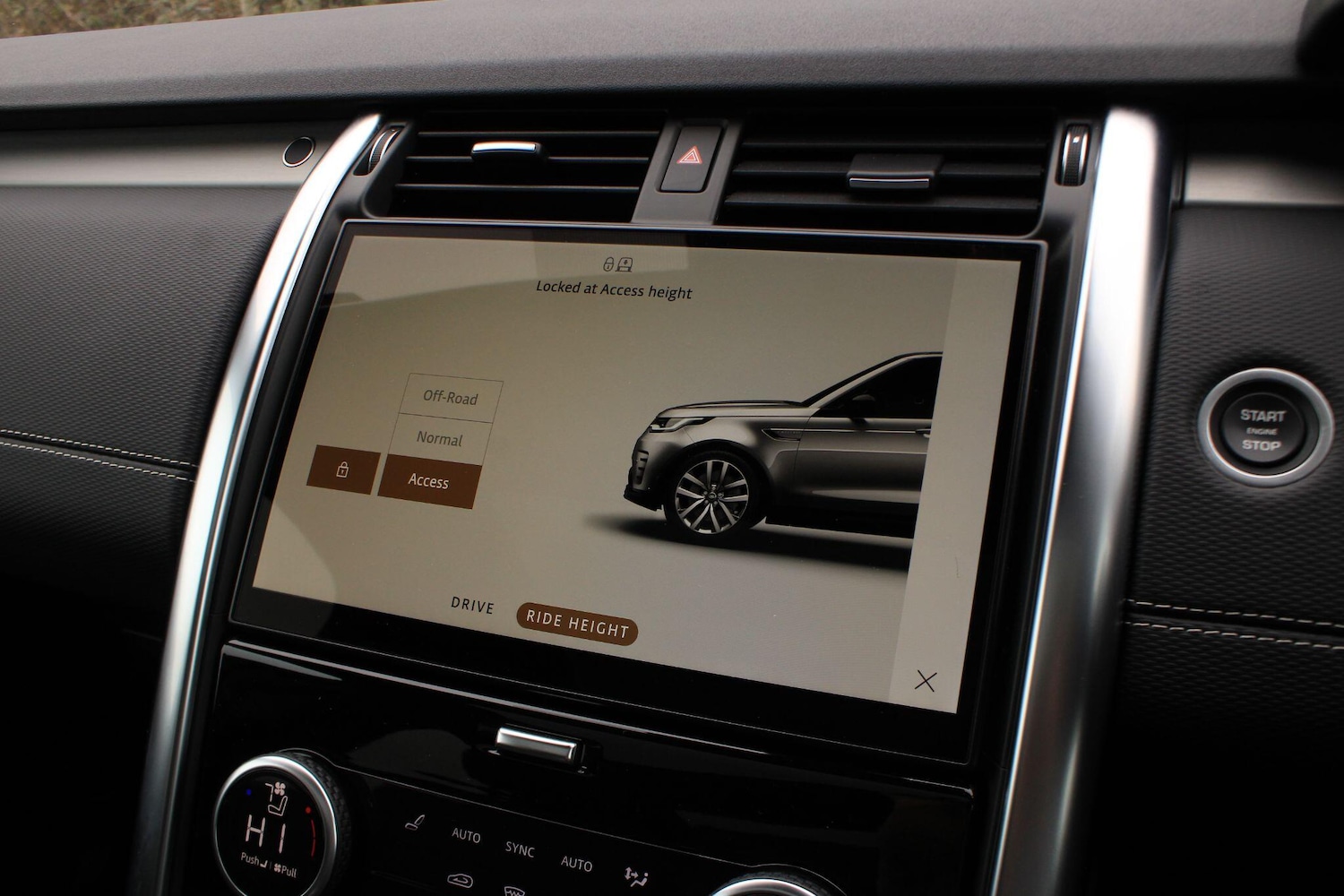 Used Land Rover Discovery 2022 for sale - 77769265: Photo 32