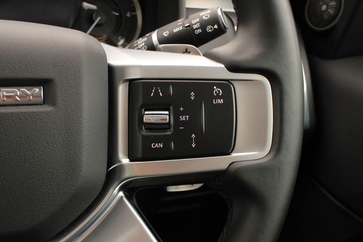 Used Land Rover Discovery 2022 for sale - 77769265: Photo 33