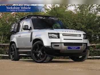Used Land Rover Defender 2021 for sale - 79874484: Photo