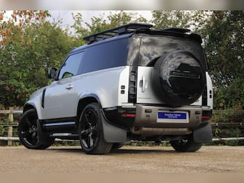 Used Land Rover Defender 2021 for sale - 79874484: Photo