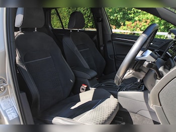 Used Volkswagen Golf 2019 for sale - 79158918: Photo