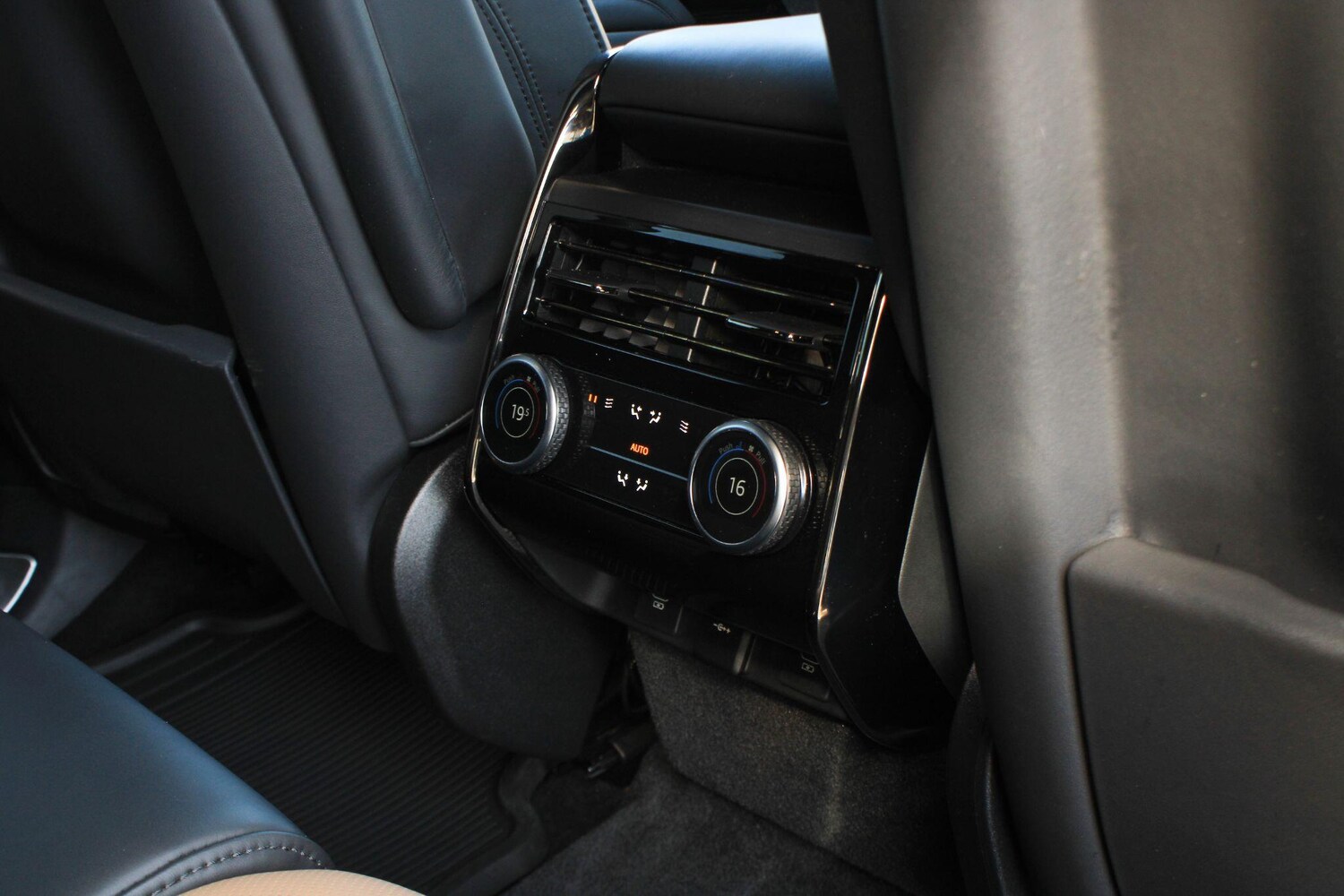 Used Land Rover Range Rover Sport 2023 for sale - 78115579: Photo 32