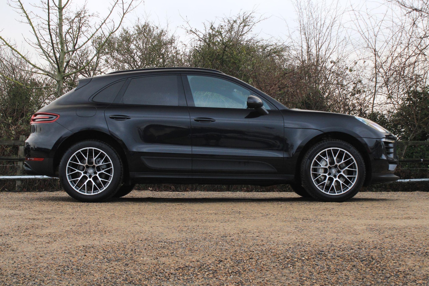 Used Porsche Macan for sale - 77305012: Photo 2
