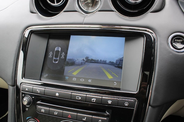 Used Jaguar XJ 2017 for sale - 75563790: Photo 16