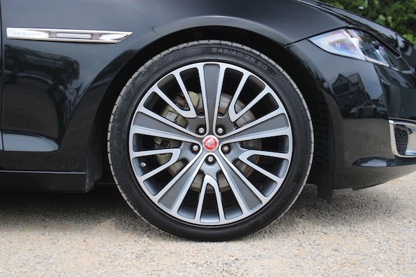 Used Jaguar XJ 2017 for sale - 75563790: Photo 17