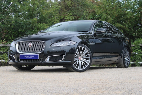 Used Jaguar XJ 2017 for sale - 75563790: Photo 18