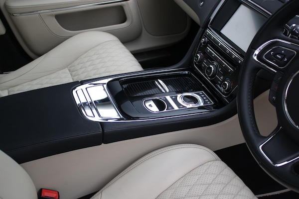 Used Jaguar XJ 2017 for sale - 75563790: Photo 26