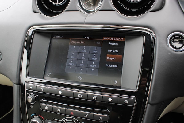 Used Jaguar XJ 2017 for sale - 75563790: Photo 31