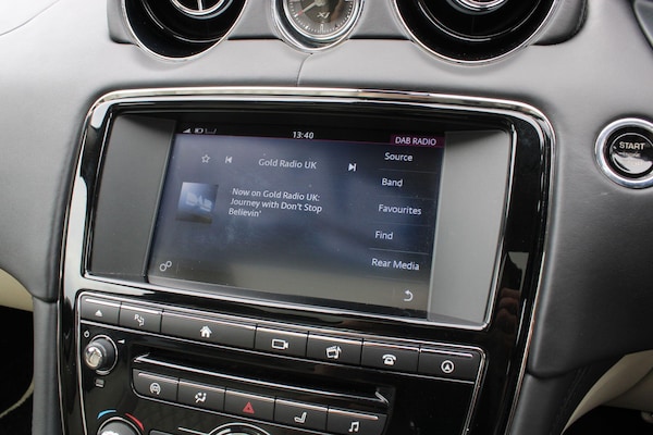 Used Jaguar XJ 2017 for sale - 75563790: Photo 32