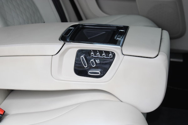 Used Jaguar XJ 2017 for sale - 75563790: Photo 38