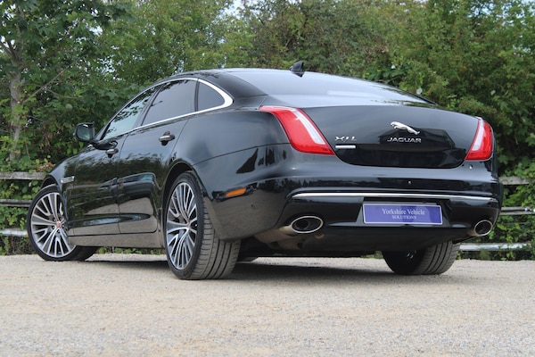 Used Jaguar XJ 2017 for sale - 75563790: Photo 3