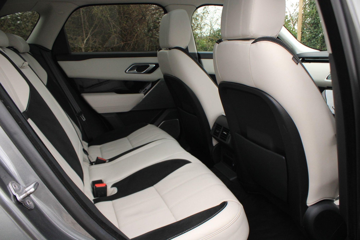 Used Land Rover Range Rover Velar 2017 for sale - 77908759: Photo 11