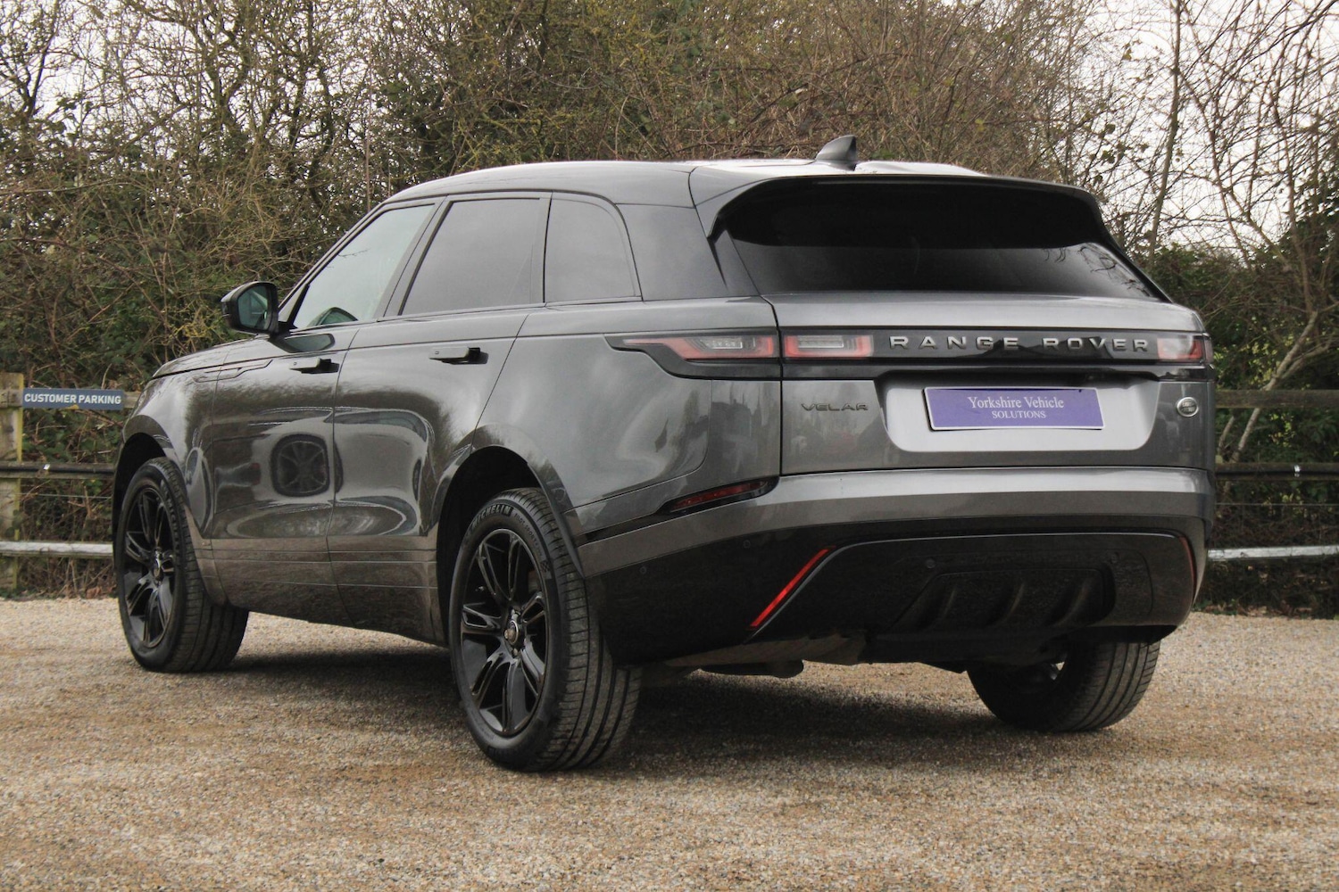 Used Land Rover Range Rover Velar 2017 for sale - 77908759: Photo 2