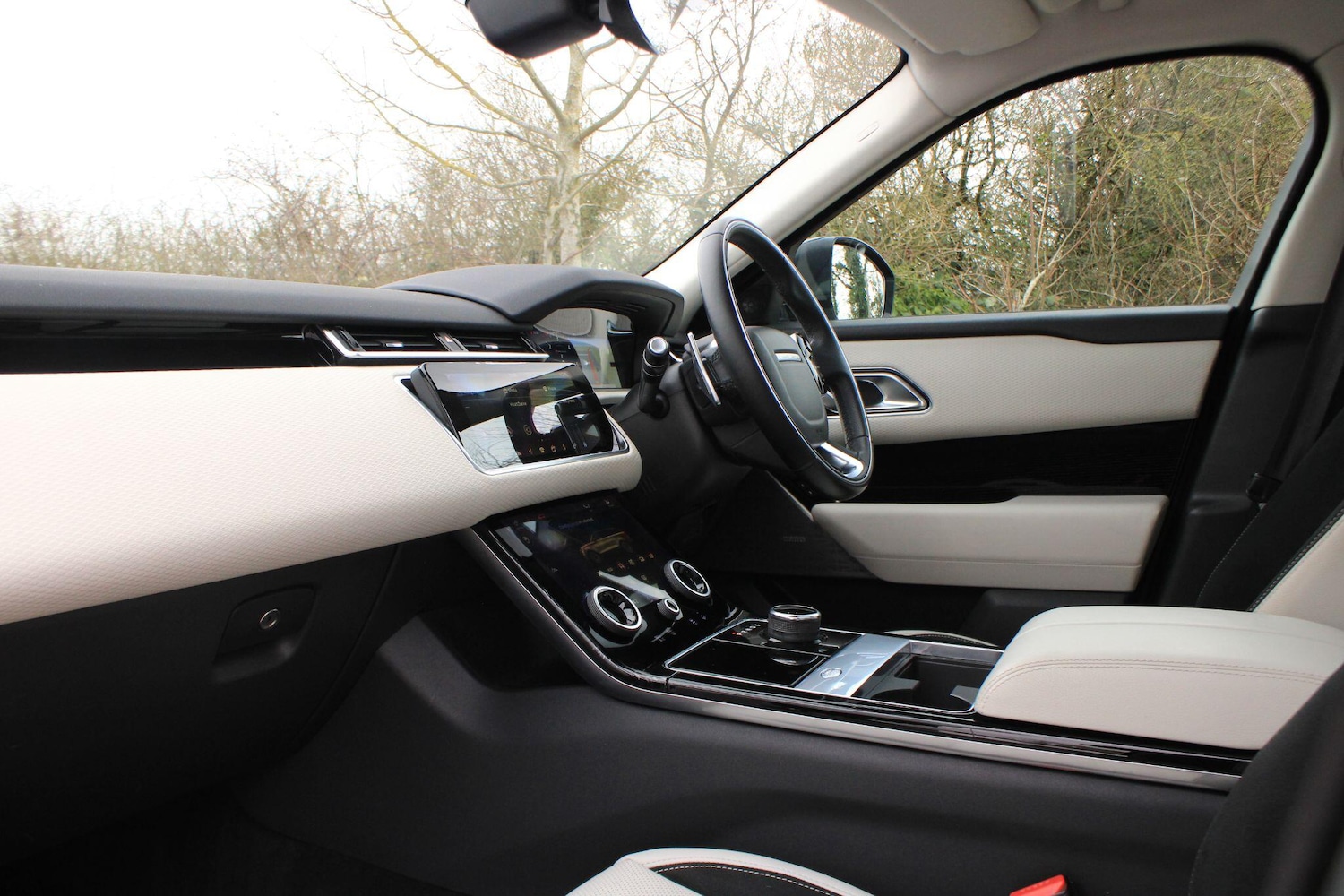 Used Land Rover Range Rover Velar 2017 for sale - 77908759: Photo 22