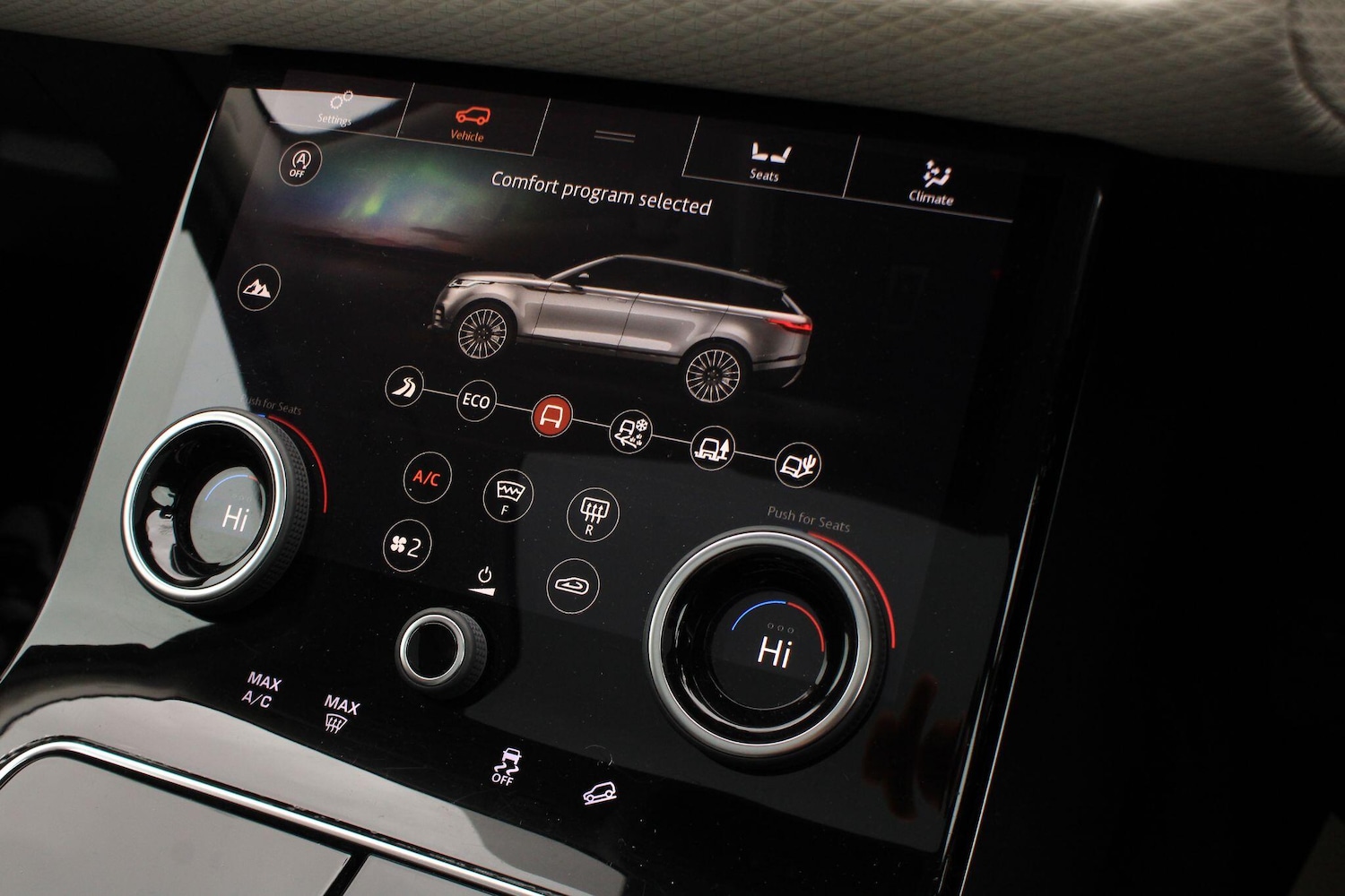 Used Land Rover Range Rover Velar 2017 for sale - 77908759: Photo 28