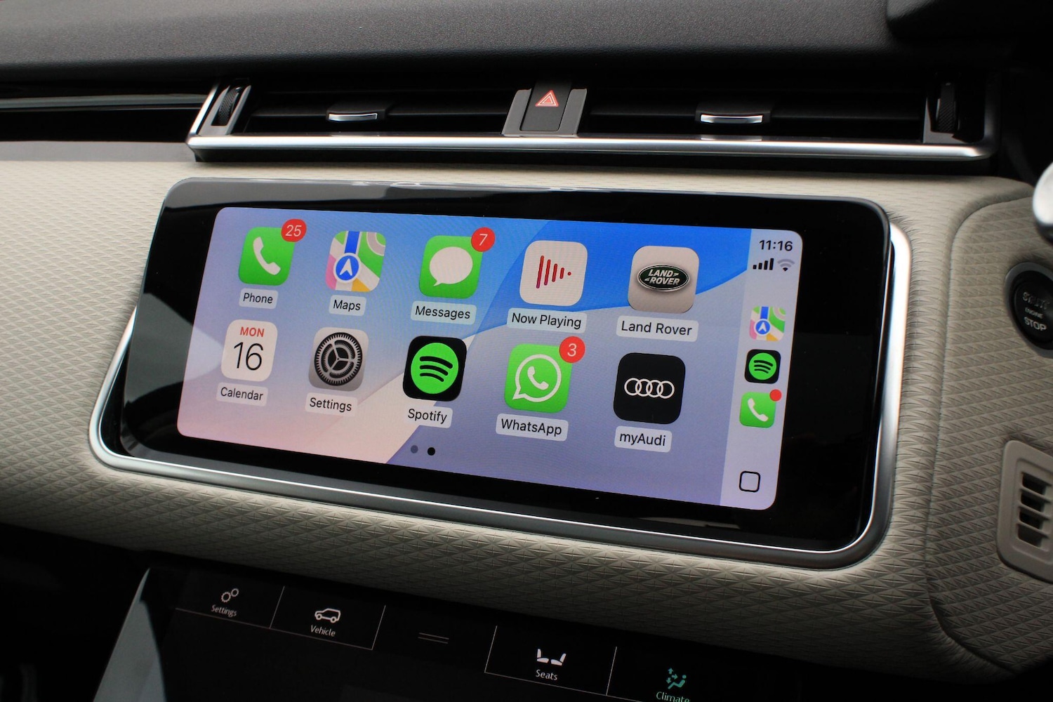 Used Land Rover Range Rover Velar 2017 for sale - 77908759: Photo 7