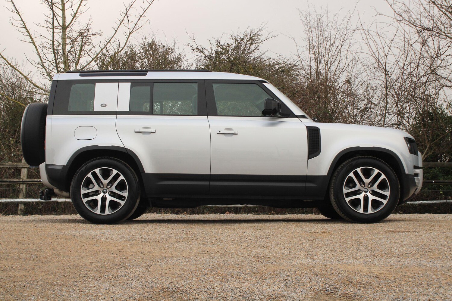 Used Land Rover Defender 2021 for sale - 77753216: Photo 15