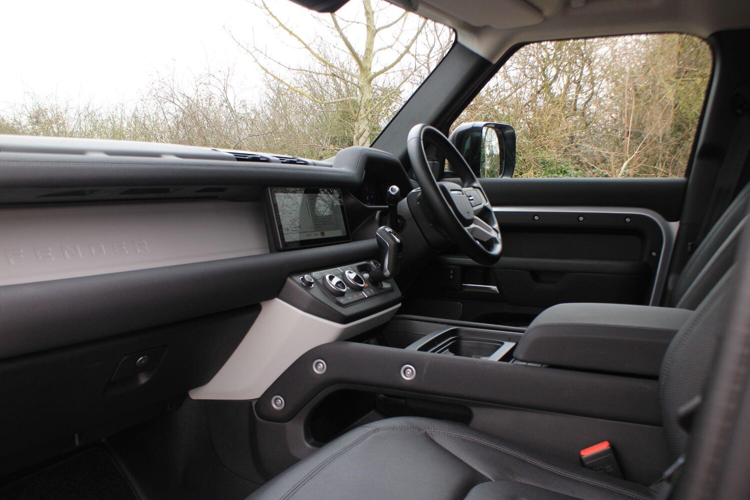 Used Land Rover Defender 2021 for sale - 77753216: Photo 21