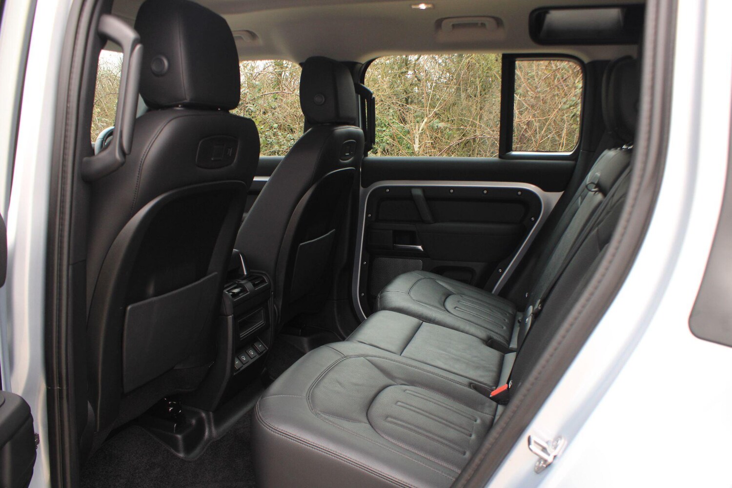 Used Land Rover Defender 2021 for sale - 77753216: Photo 24