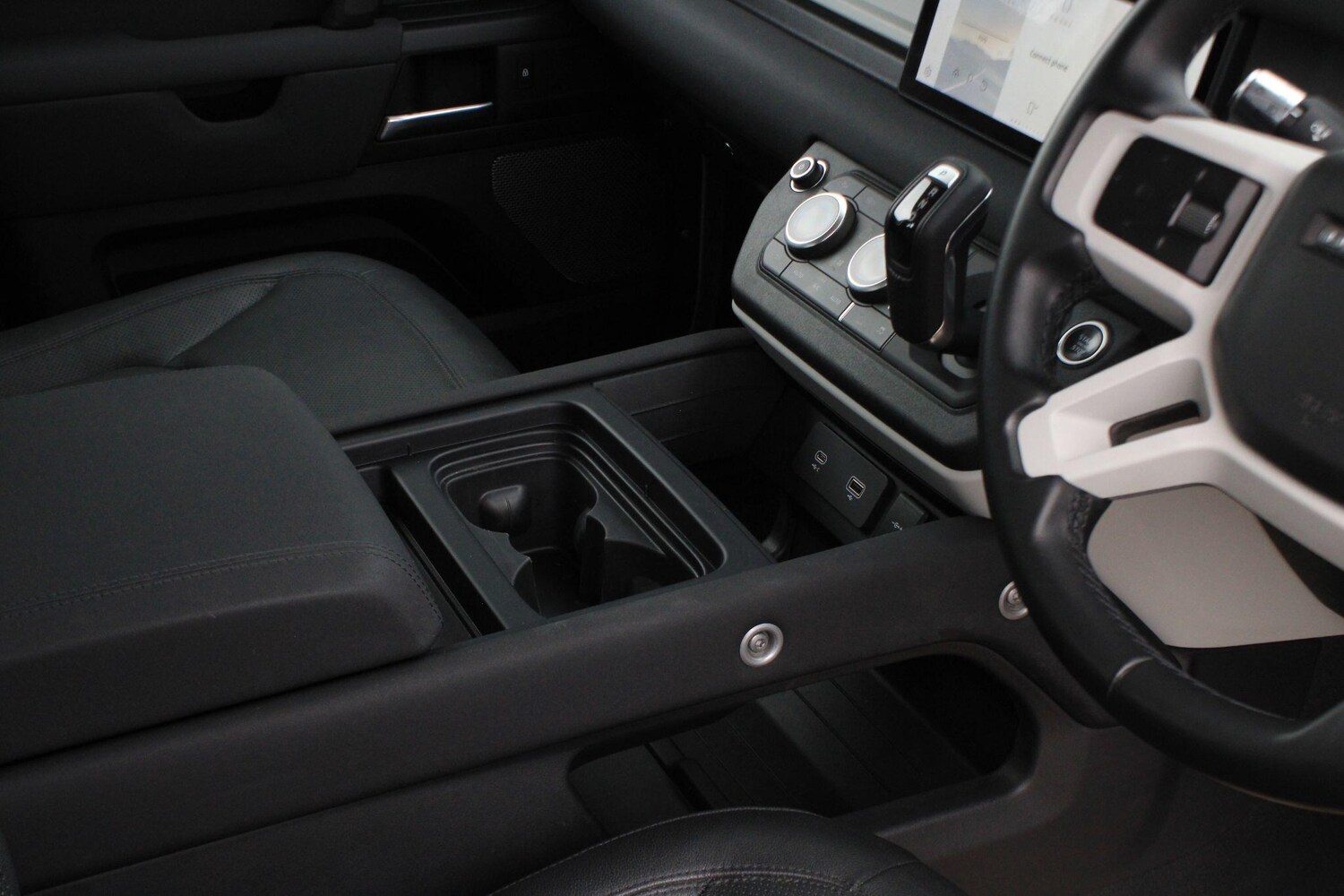 Used Land Rover Defender 2021 for sale - 77753216: Photo 25