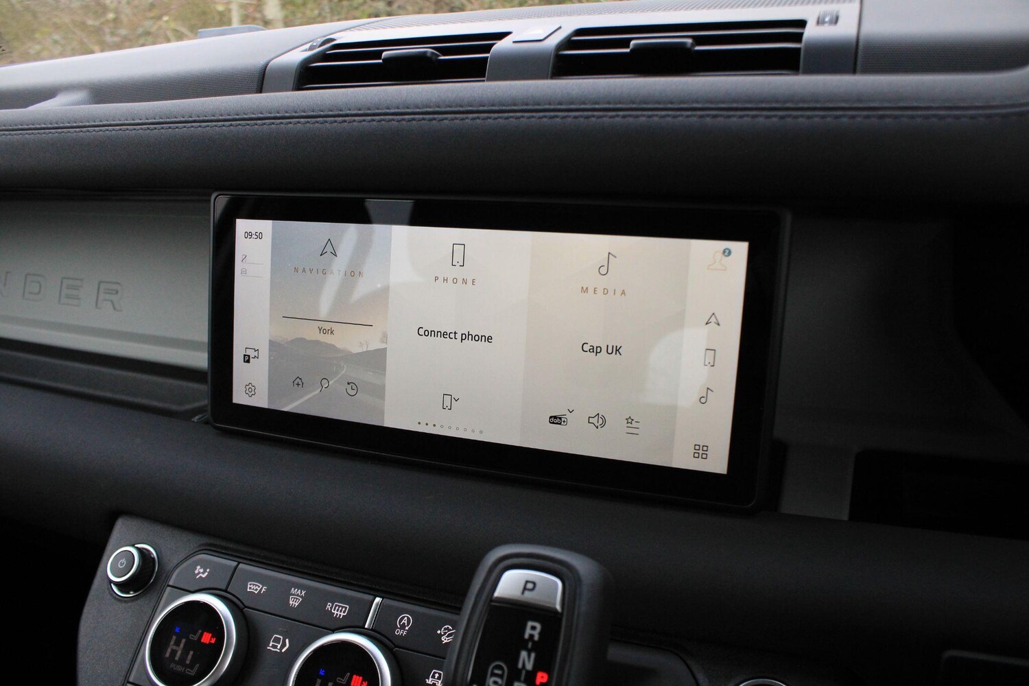 Used Land Rover Defender 2021 for sale - 77753216: Photo 26