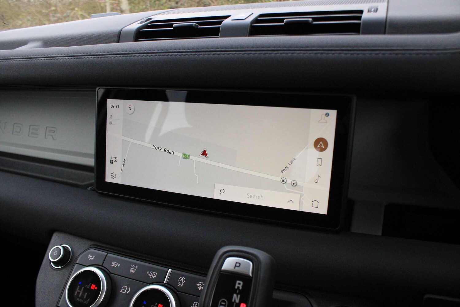 Used Land Rover Defender 2021 for sale - 77753216: Photo 27