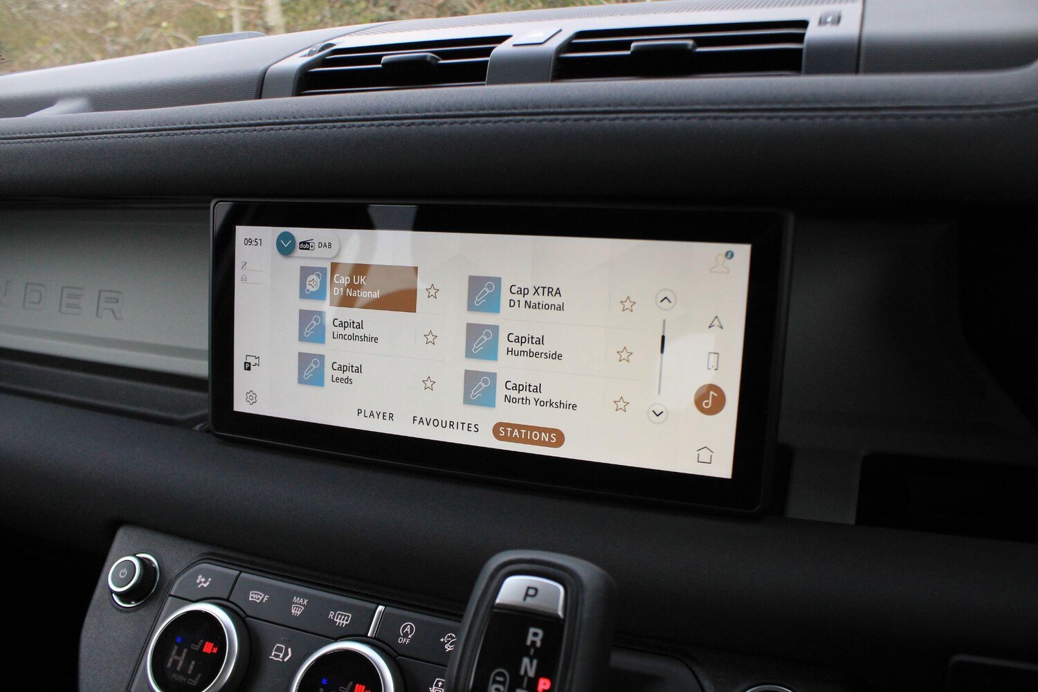 Used Land Rover Defender 2021 for sale - 77753216: Photo 28